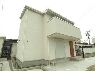 安良田町5丁目貸家の物件外観写真